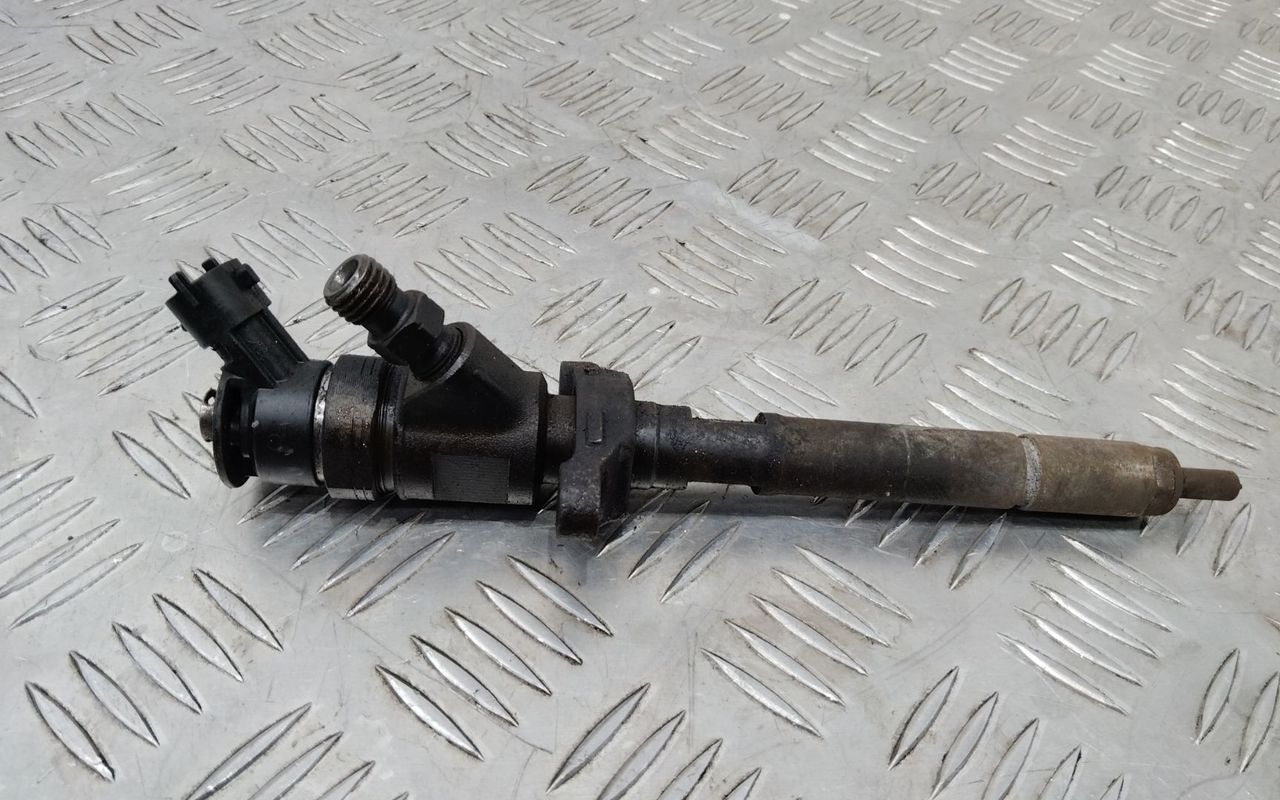 форсунка Peugeot 207 1 поколение 2009, 1.6 л., дизель, МКПП, 0445110311