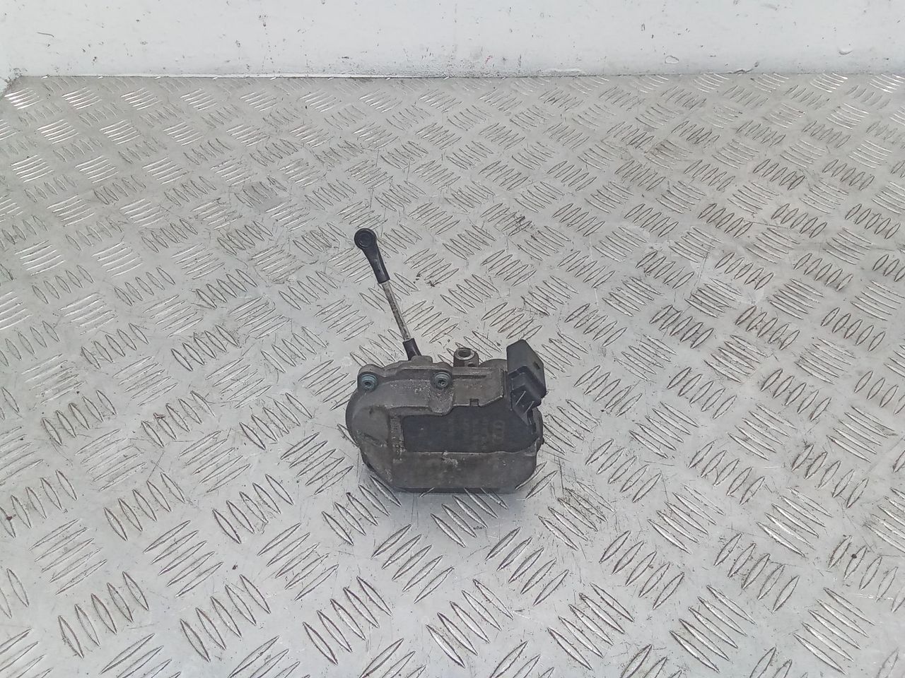 сервопривод заслонок впускного коллектора Audi A6 4F/C6 2006, 3.0 л., дизель, 059129086M, 1045475S01