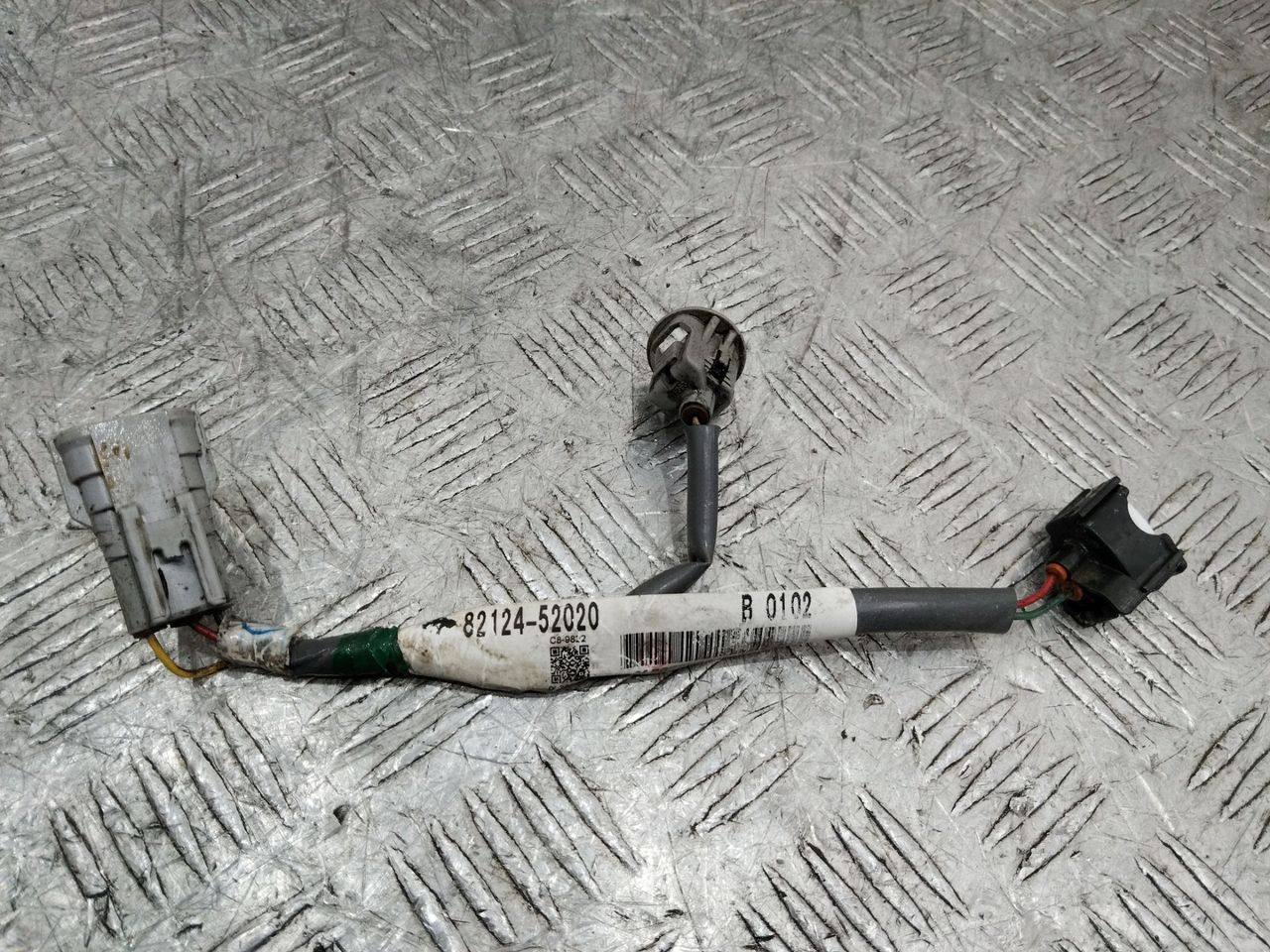 проводка двигателя Toyota Yaris 3 поколение XP130 2012, 1.5 л., бензин, 8212452020