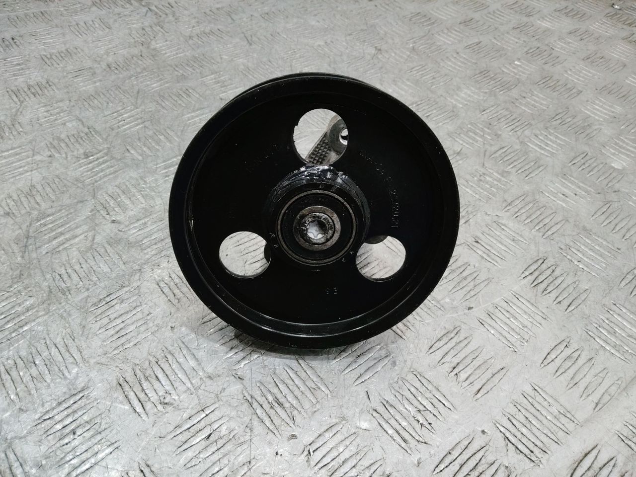 шкив Renault Clio 2 поколение 2002, 1.4 л., бензин, 8200170009
