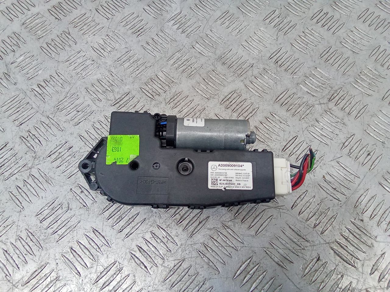 двигатель электролюка Mercedes-Benz C-Класс W205/S205/C205 2014, 0390200100, A2059009104