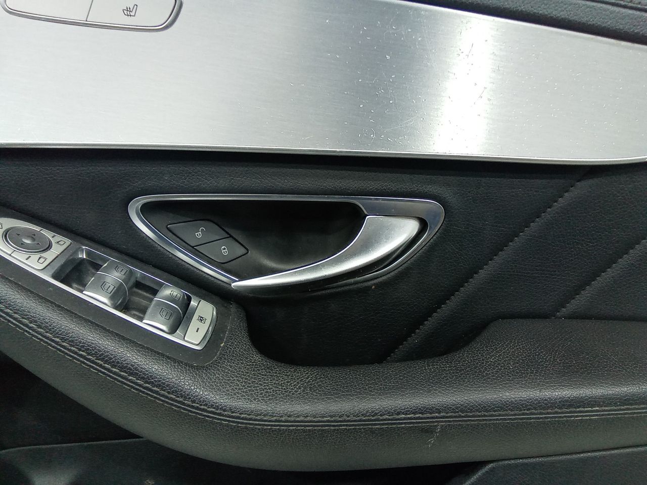 ручка внутренняя передняя правая Mercedes-Benz C-Класс W205/S205/C205 2014, седан