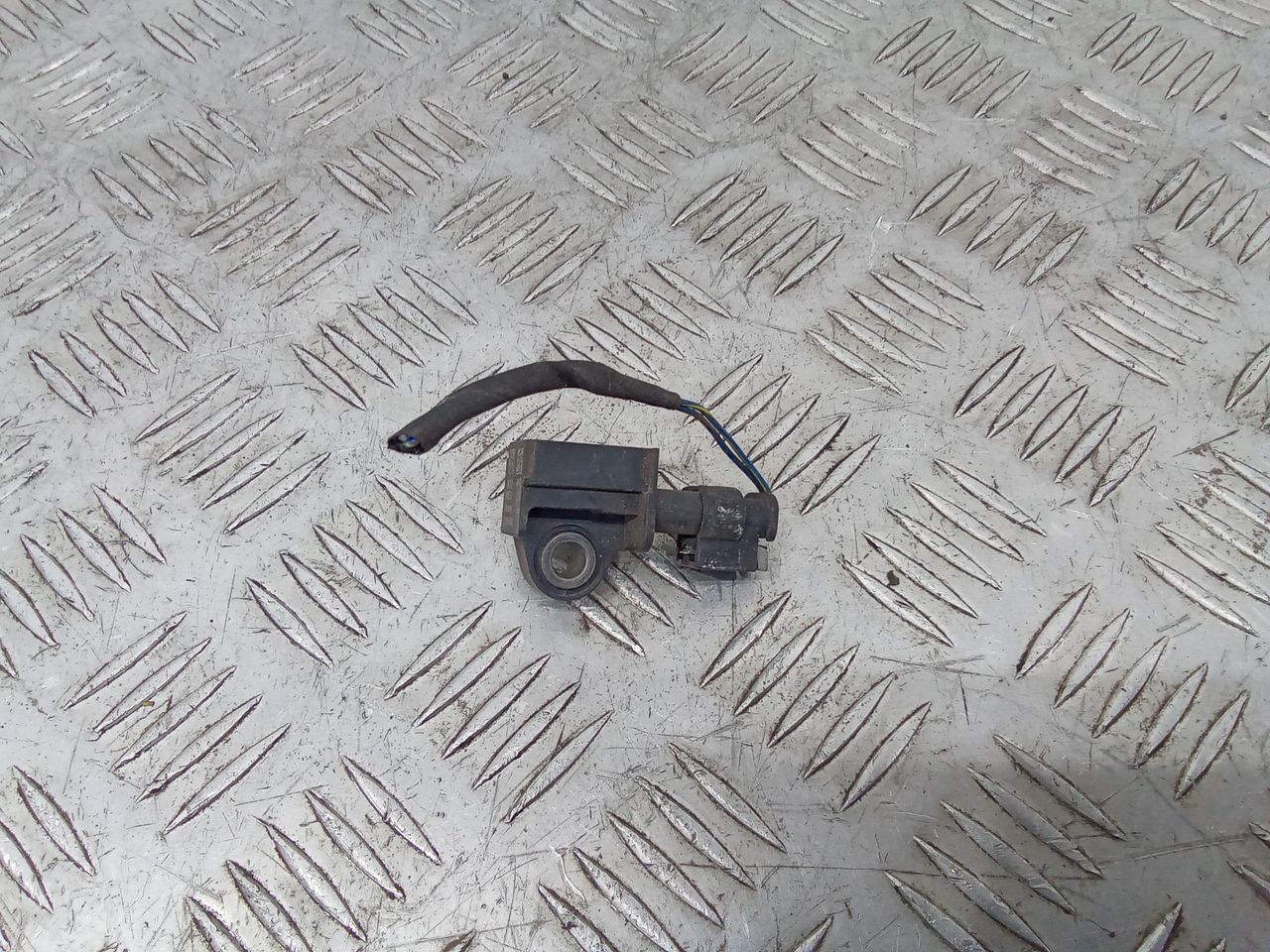 датчик удара Mercedes-Benz C-Класс W205/S205/C205 2014, седан, A2229051400