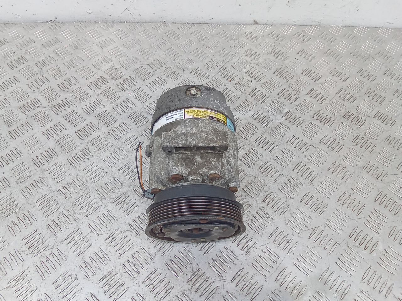 компрессор кондиционера Renault Scenic 1 поколение [рестайлинг] 2001, 1.6 л., бензин, МКПП, 7700103536