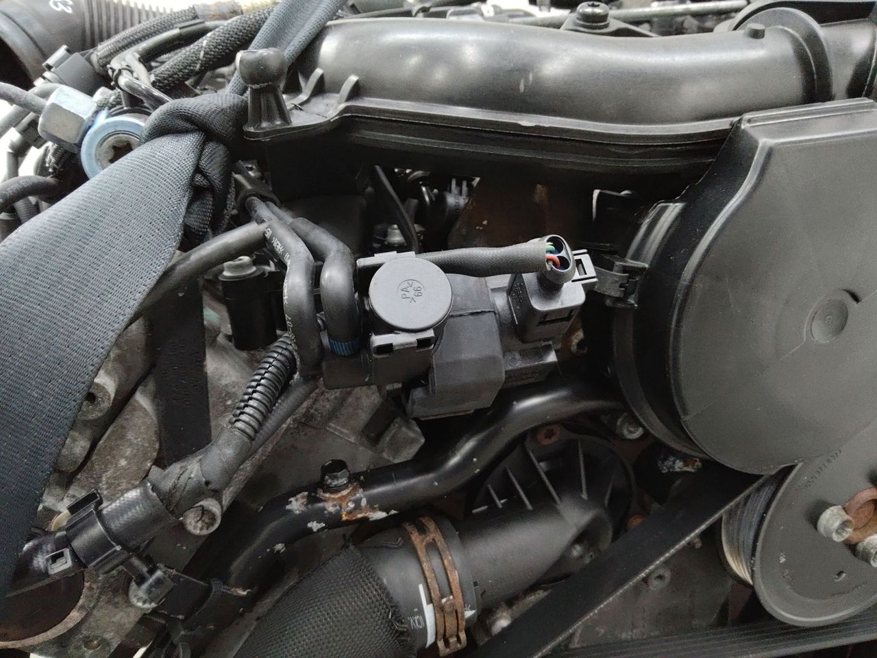 клапан управления турбиной (актуатор) Audi A6 4F/C6 2007, 3.0 л., ASB, дизель, 059906628
