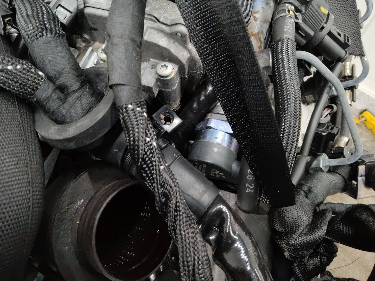 pегулятор давления топлива Audi Q7 4L 2007, 3.0 л., BUG, дизель, АКПП, 057130764
