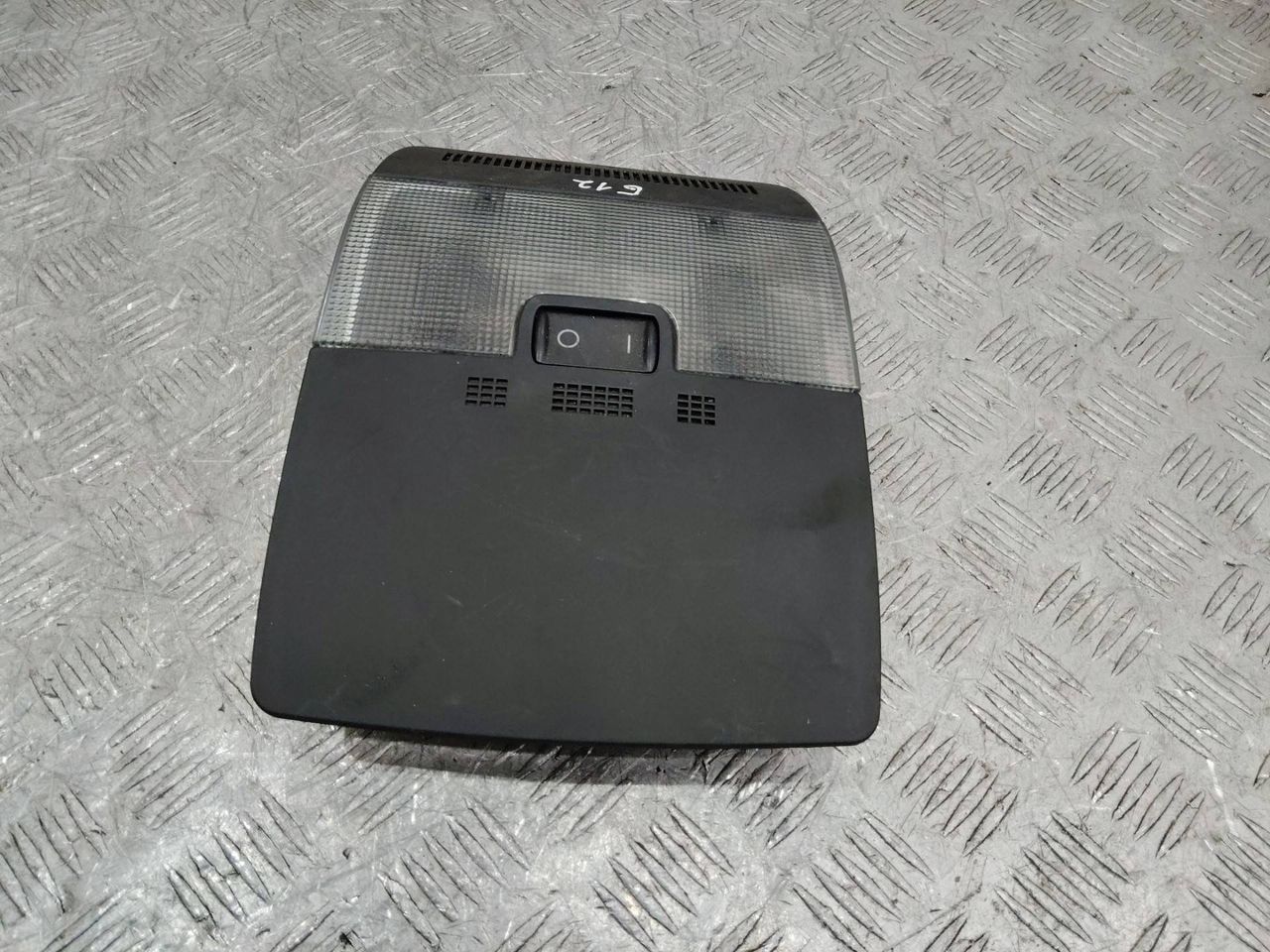 фонарь салона (плафон) Volkswagen Touareg 2 поколение 2011, 8P0951177