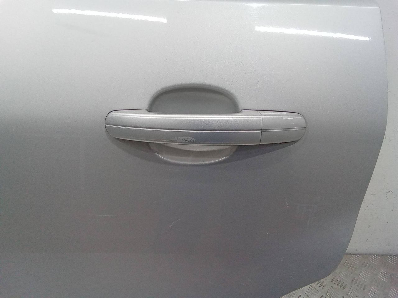ручка наружная задняя левая Ford C-Max 1 поколение [рестайлинг] 2007