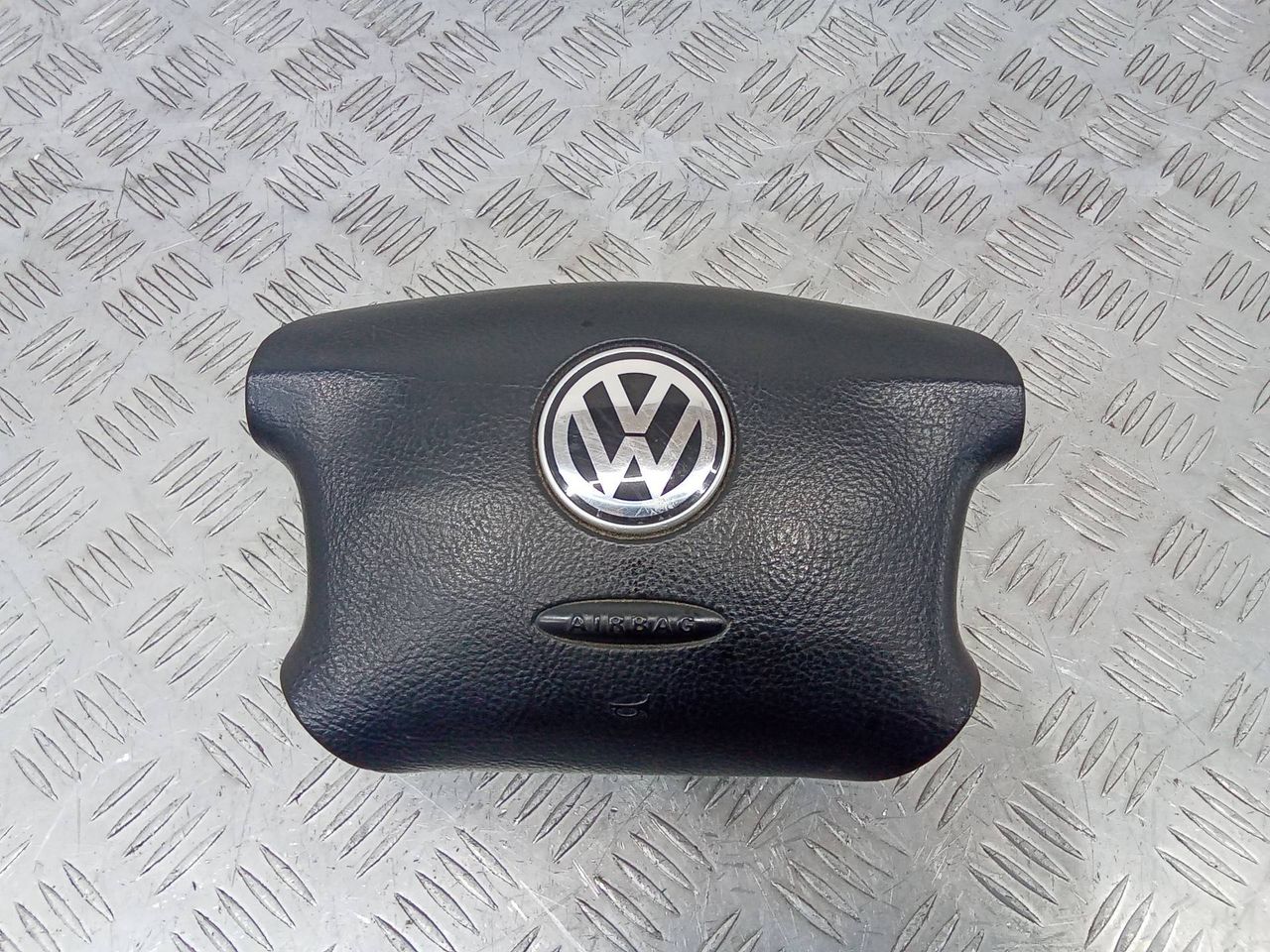 подушка безопасности водителя Volkswagen Sharan 1 поколение [рестайлинг] 2001, 3B0880201