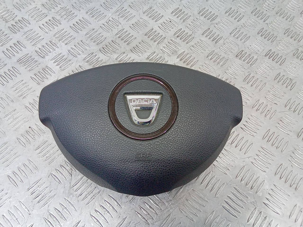 подушка безопасности водителя Dacia Duster 1 поколение 2011, 34079431A