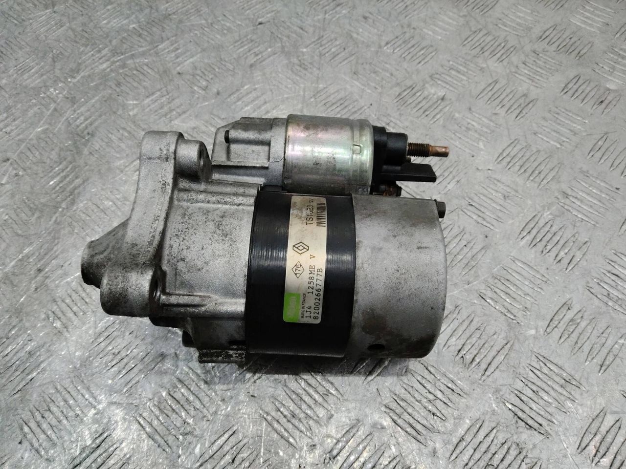 стартер Renault Megane 2 поколение 2005, 1.6 л., бензин, 8200266777