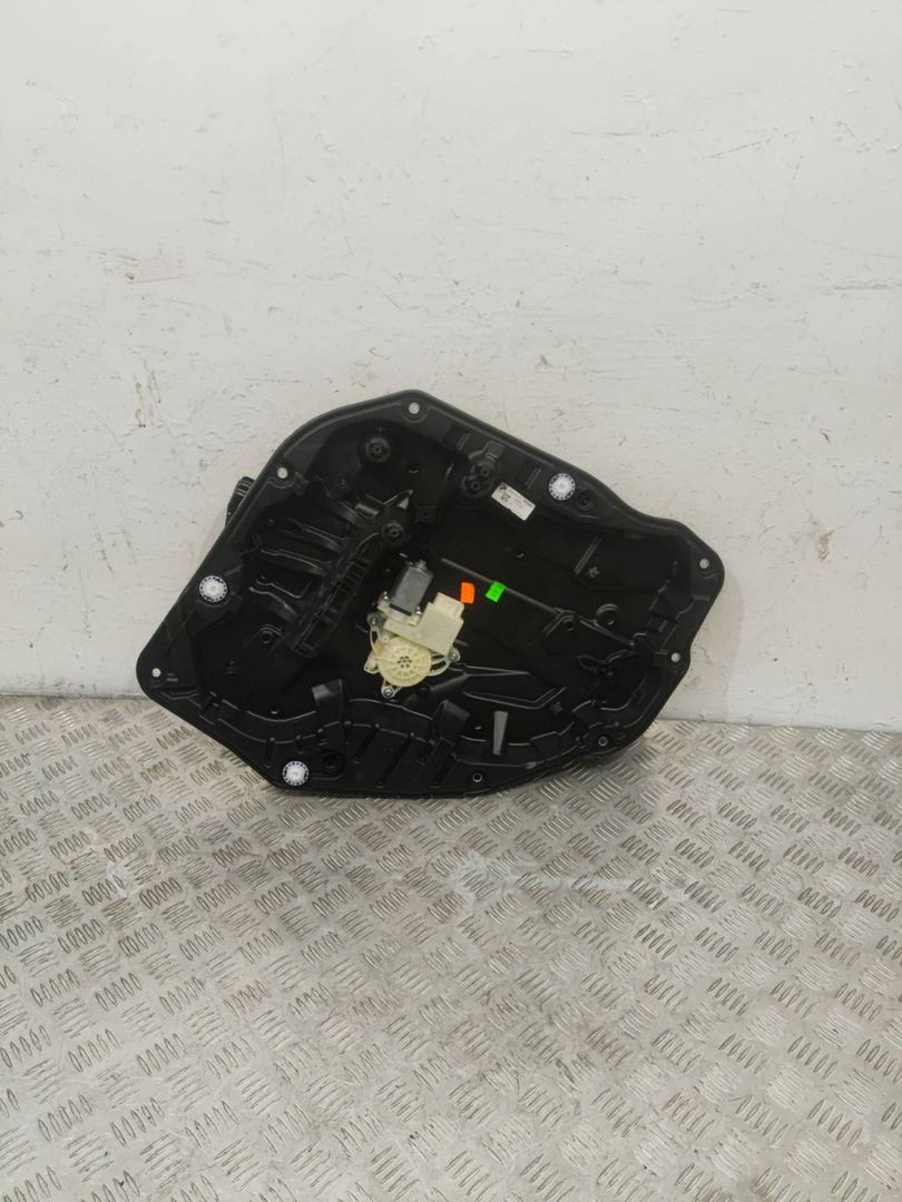 стеклоподъемник электрический задний левый BMW X5 G05 2023, 9450071