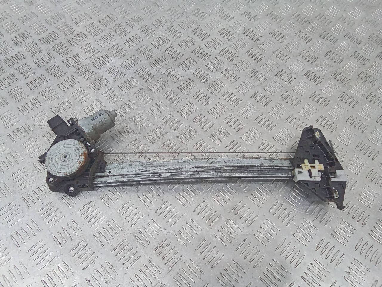 стеклоподъемник электрический задний левый Honda Civic 8 поколение 2006, CM011820
