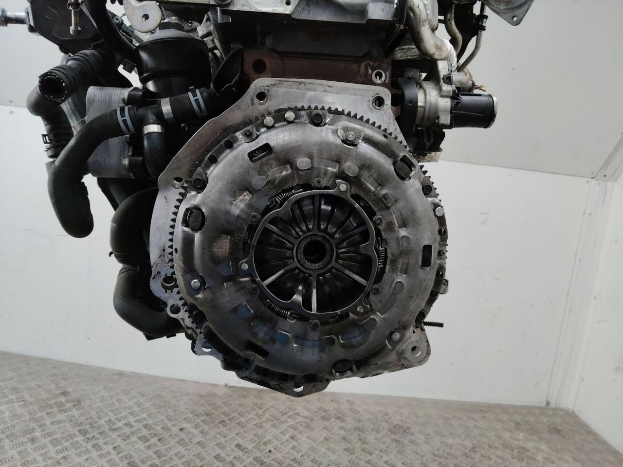 Комплект сцепления (в двигателе) Audi Q3 8U 2012, 2.0 л., дизель, МКПП, 324035510