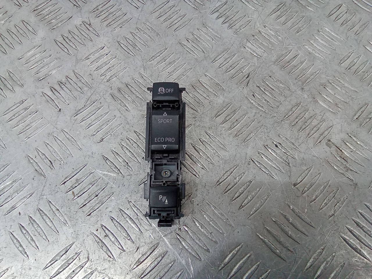 кнопка ASC / ESP BMW 2 серия F22/F23 2017, купе, 9252912