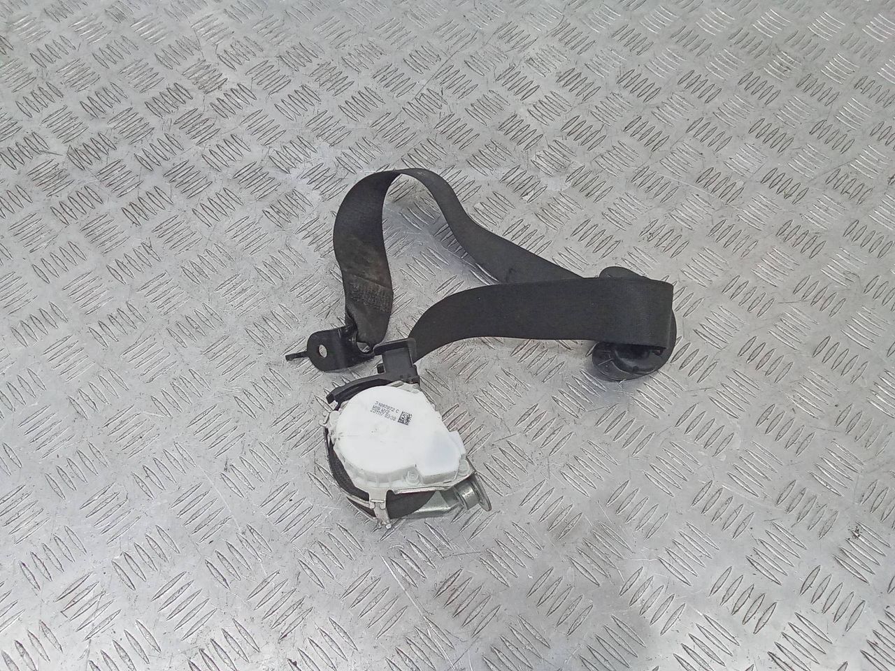 ремень безопасности BMW 2 серия F22/F23 2017, 34097872C