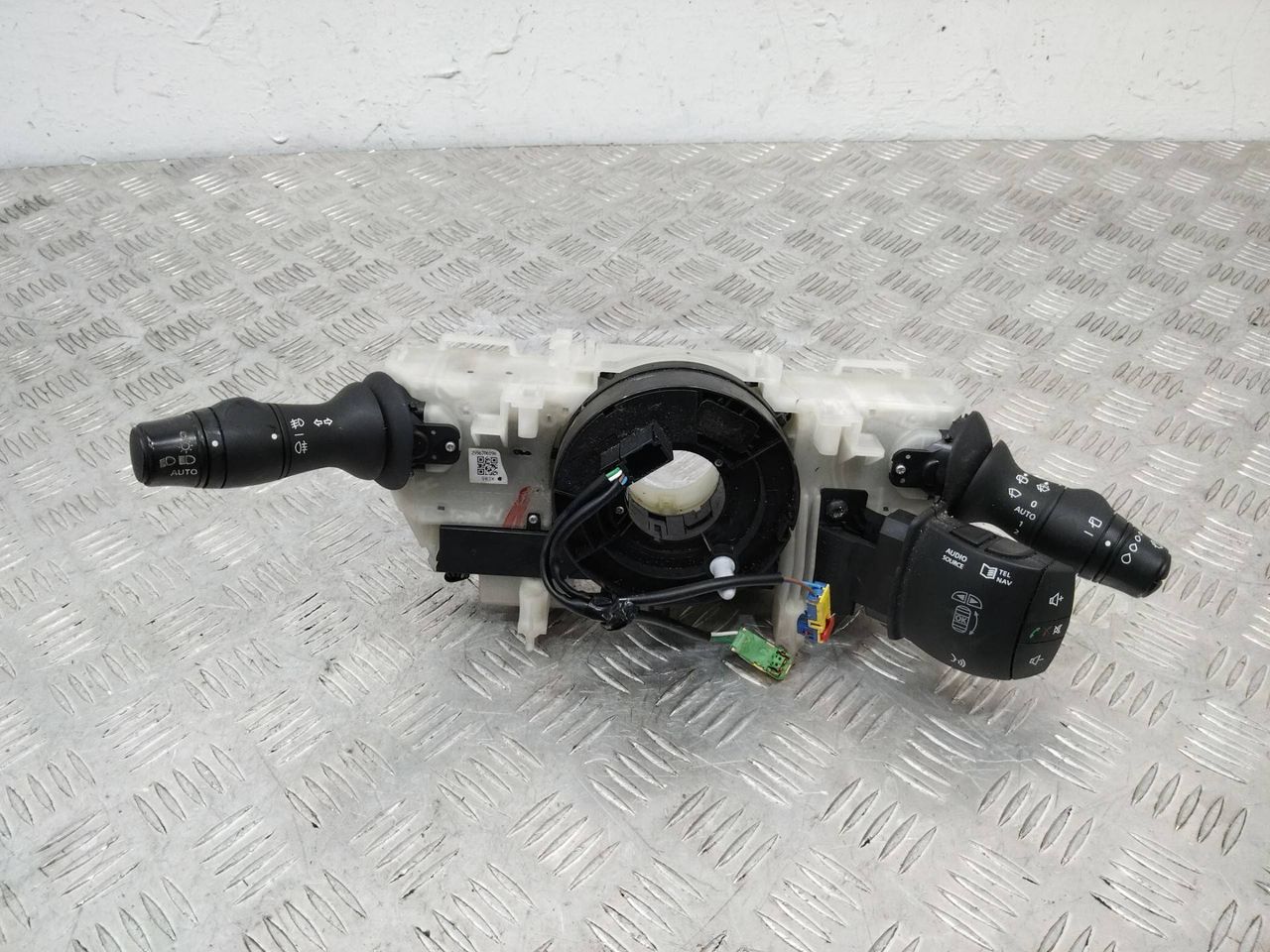 переключатель подрулевой (стрекоза) Renault Megane 3 поколение 2010, 255670019R