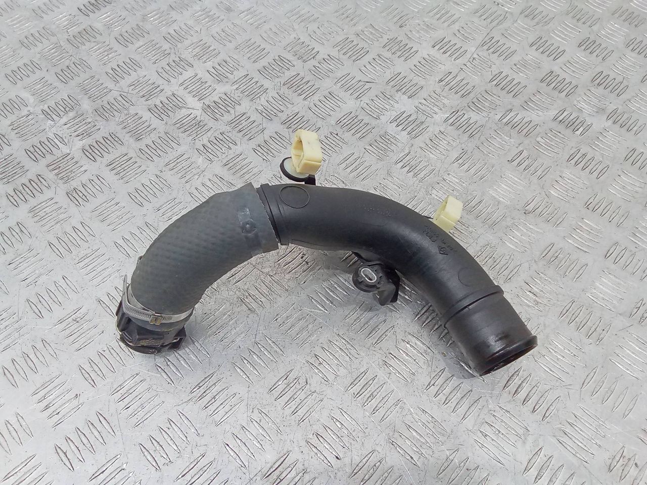 патрубок интеркулера Nissan Juke F15 [рестайлинг] 2016, 1.2 л., бензин, K6144609921RA