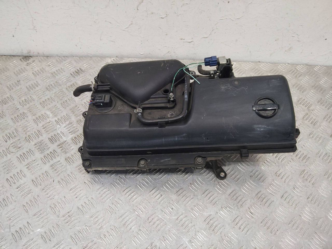 корпус воздушного фильтра Nissan Note E11 2006, 1.4 л., бензин