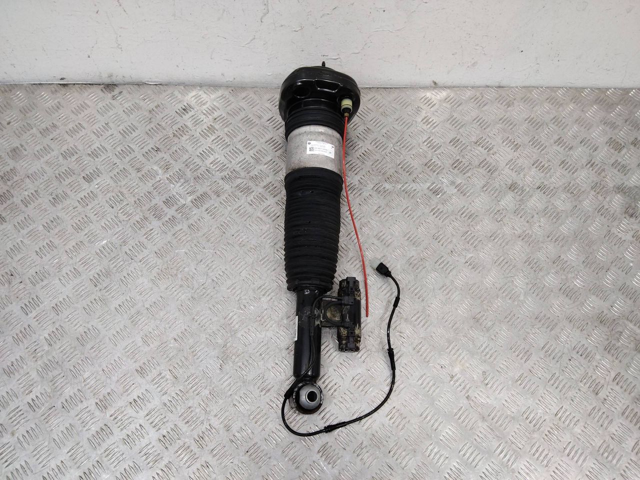 пневмостойка задняя BMW 7 серия G11/G12 2018, 3.0 л., дизель, 7568745