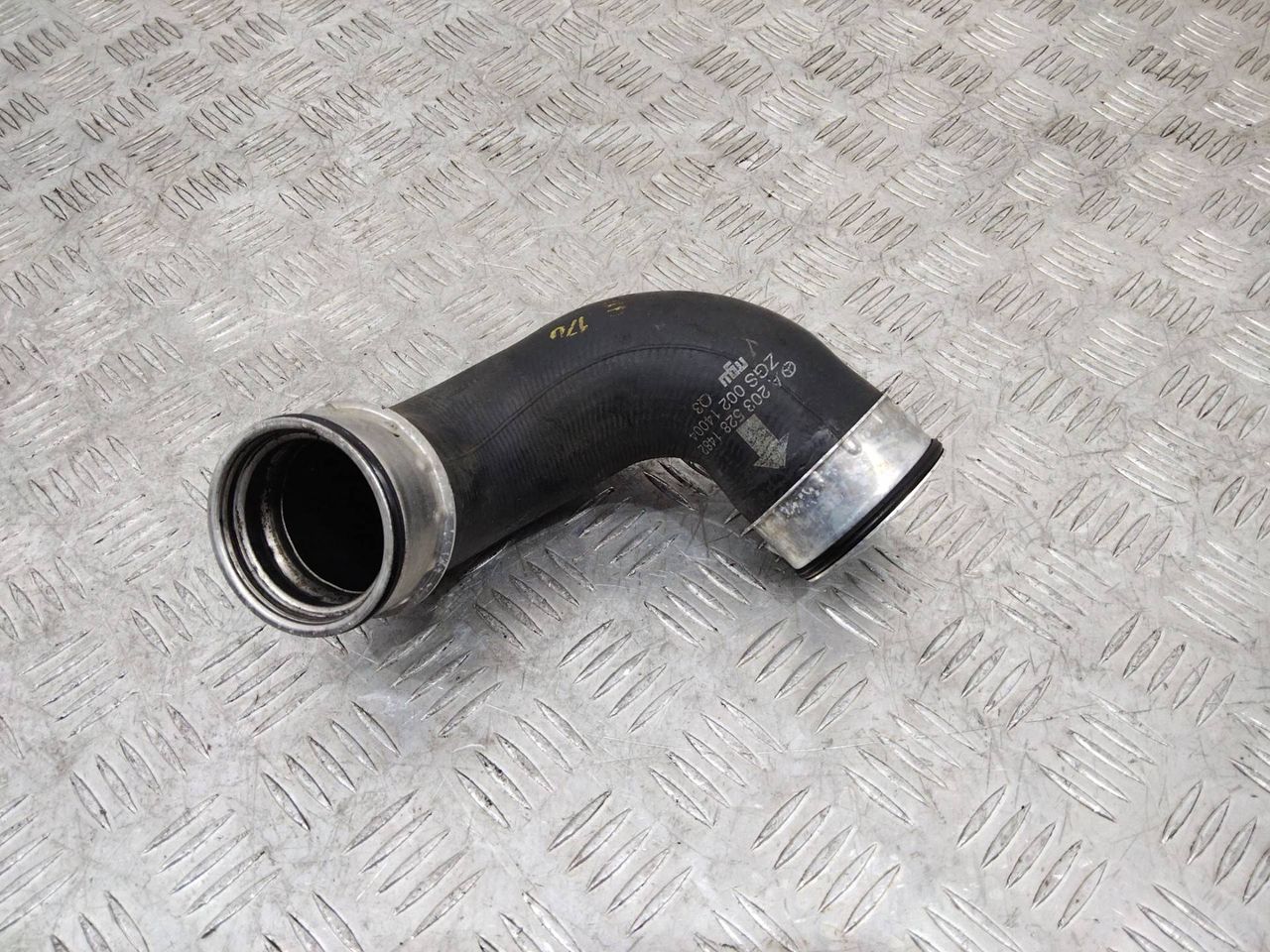 патрубок интеркулера Mercedes-Benz C-Класс W203/S203/CL203 2002, 2.2 л., дизель, A2035281482