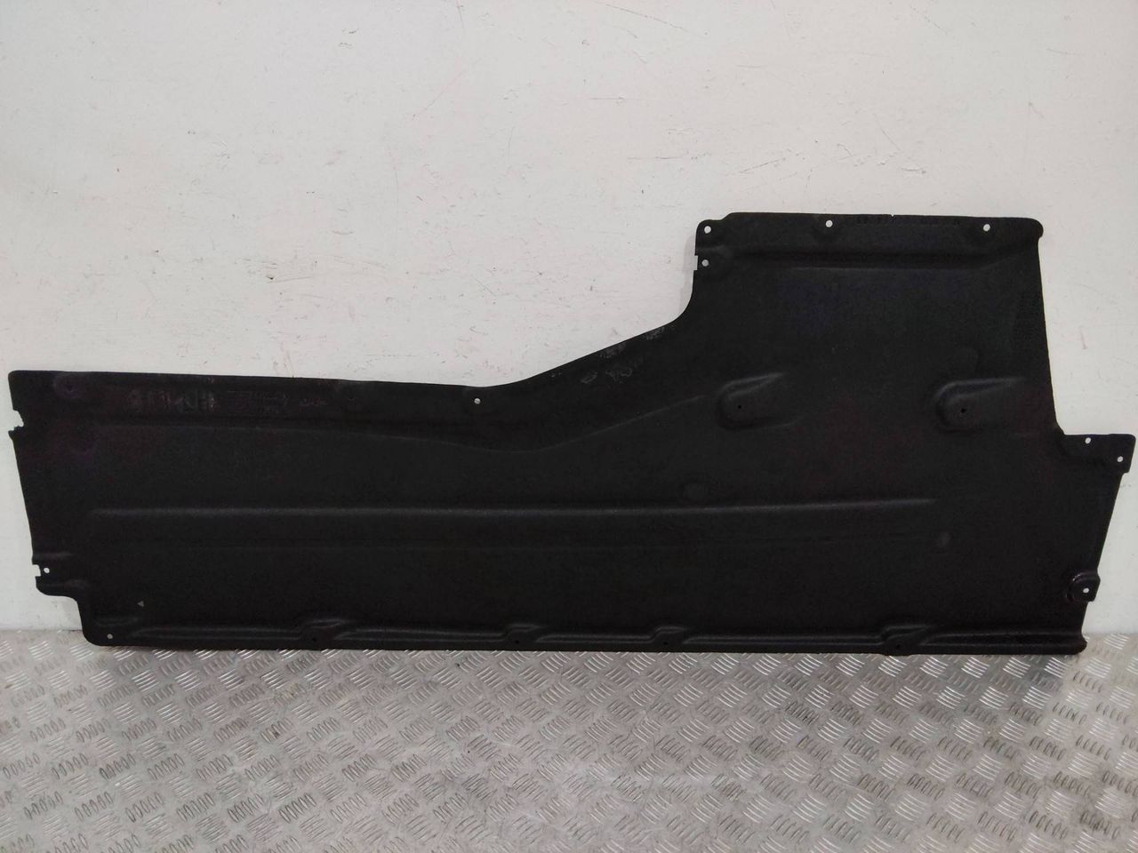 защита днища BMW 7 серия G11/G12 2018, 3.0 л., дизель, 7348357