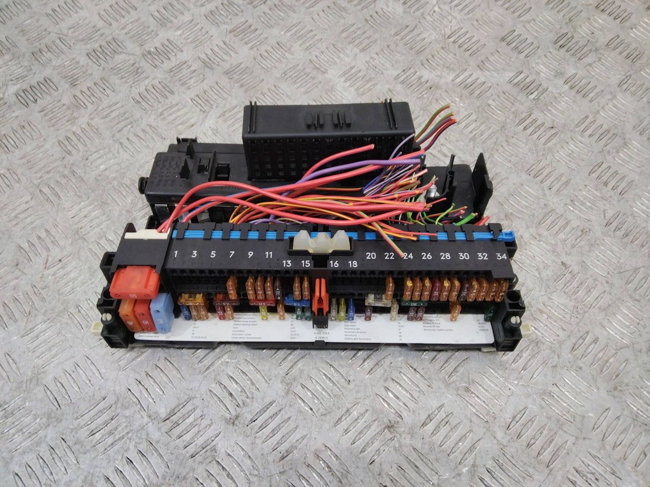блок предохранителей BMW X3 E83 2005, 3.0 л., дизель, 8364542