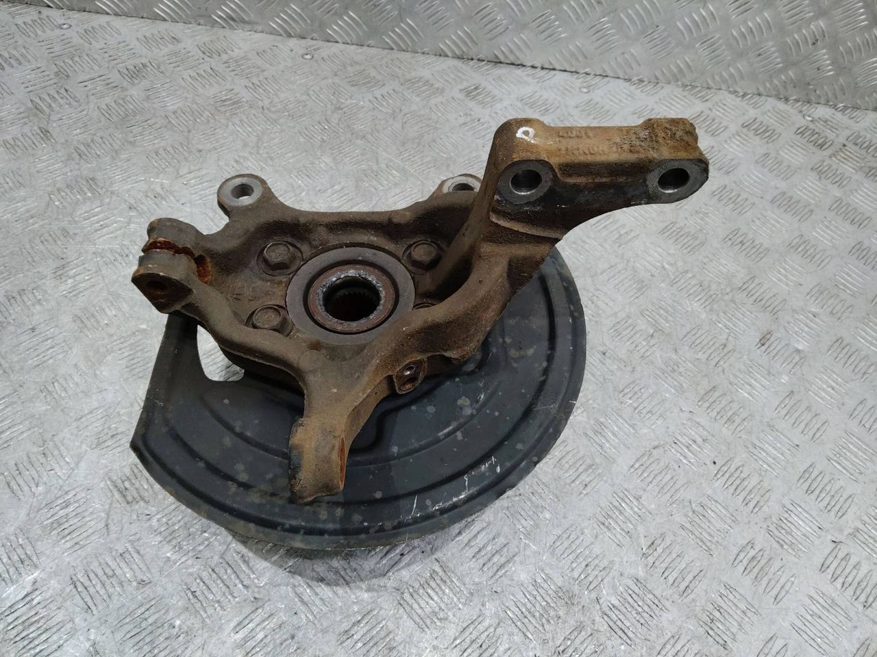 кулак поворотный правый Nissan Juke YF15 [рестайлинг] 2014, 1.5 л., дизель, 400141KK0H