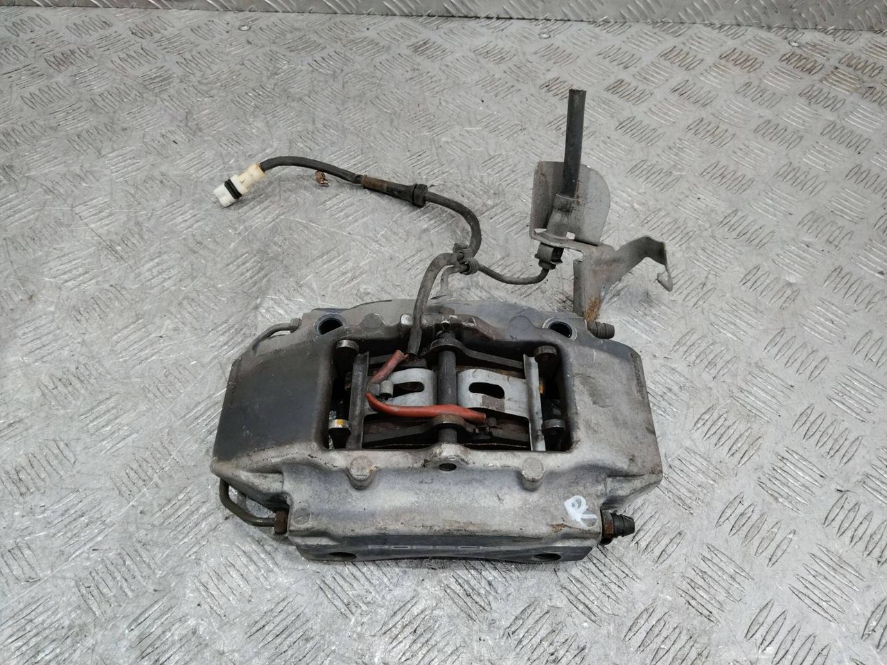 суппорт задний правый Porsche Boxster 987 2006, 2.7 л., бензин, 998352421