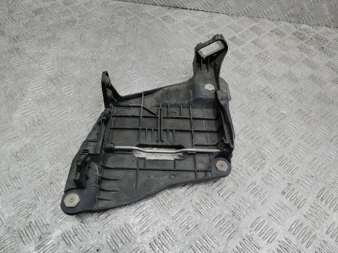 крепление фары левой Porsche Boxster 987 2006, 98763104101