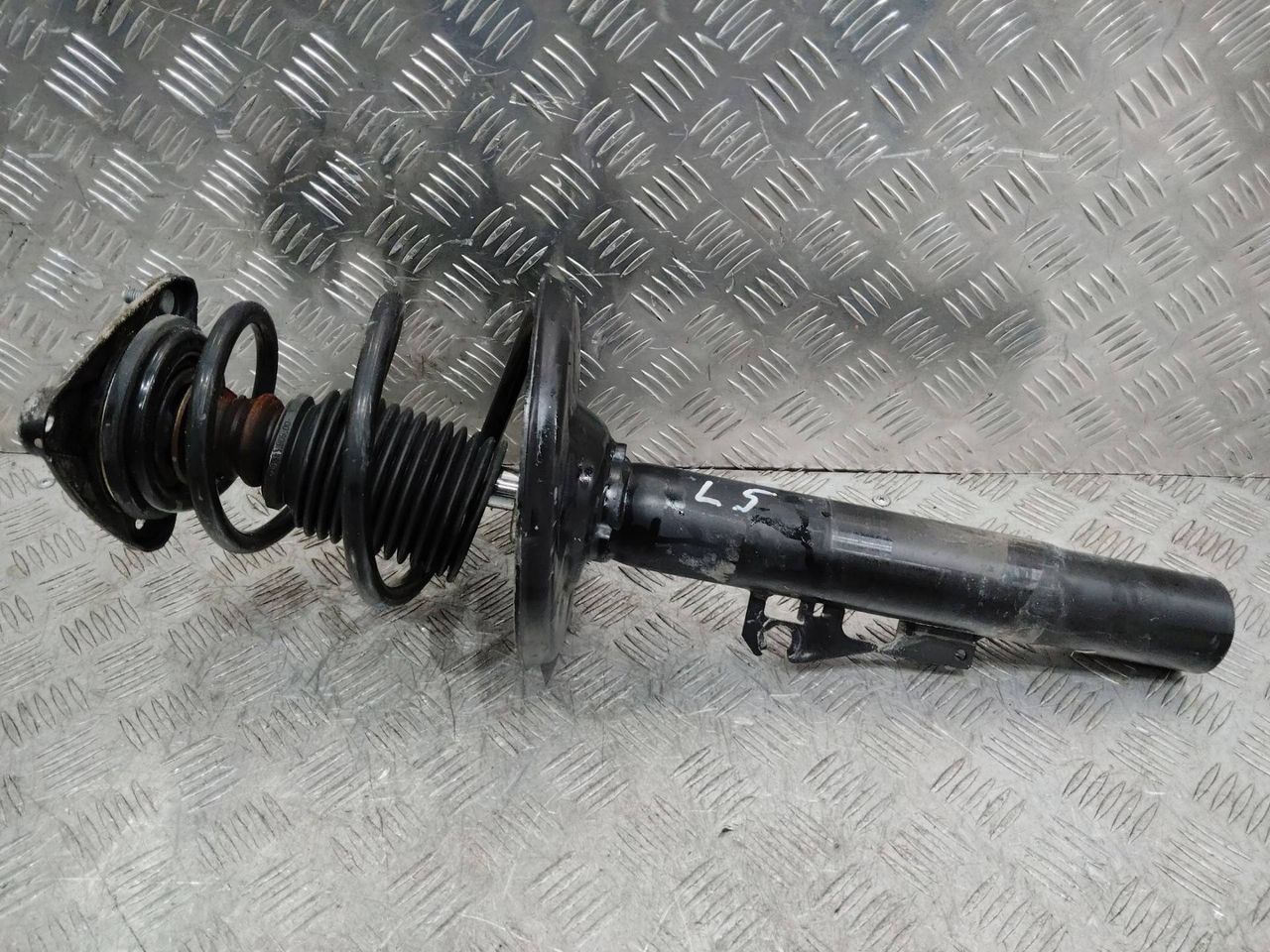 стойка передняя Porsche Boxster 987 2006, 2.7 л., бензин, 98734304106