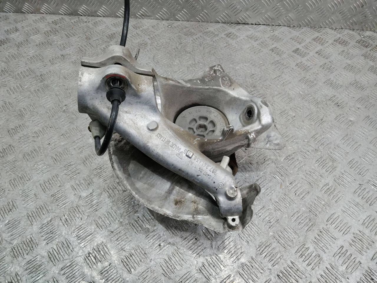 кулак поворотный правый Porsche Boxster 987 2006, 2.7 л., бензин, 99734165805