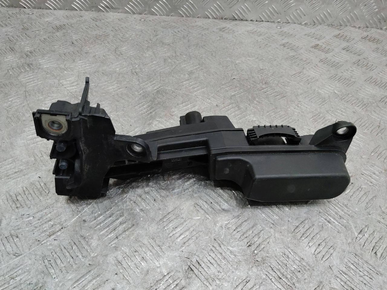 распределитель тока BMW 7 серия G11/G12 2018, 3.0 л., дизель, 9339825