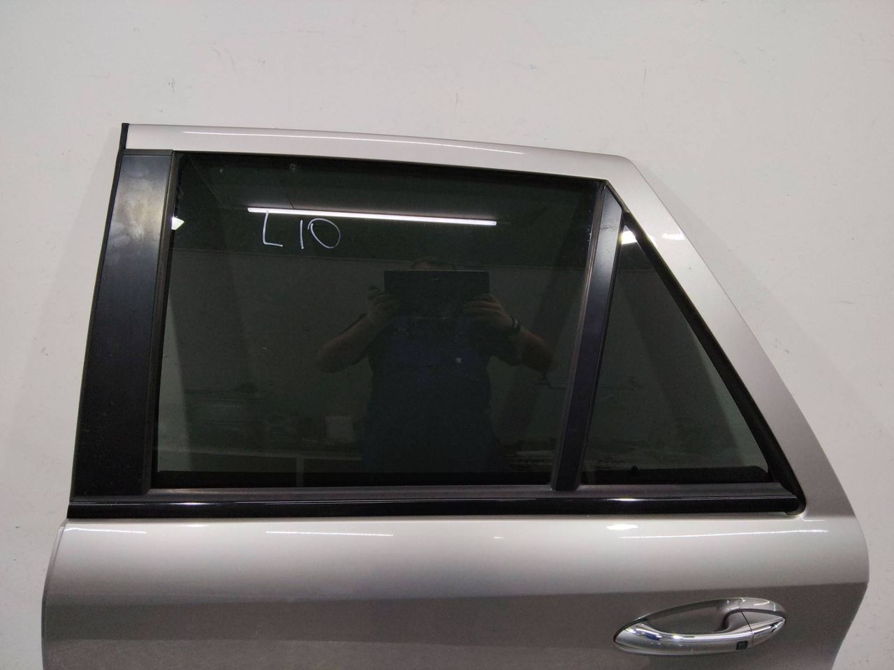 стекло двери задней левой Mercedes-Benz M-Класс W164 2007