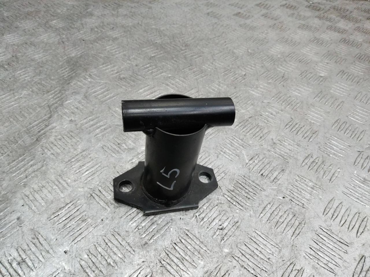 кронштейн заднего бампера Porsche Boxster 987 2006