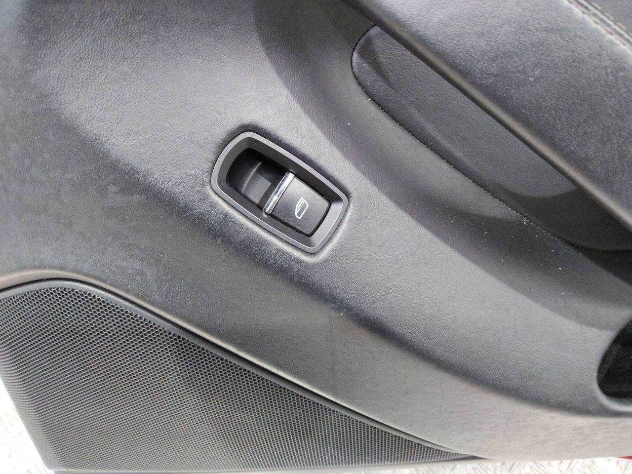 кнопка стеклоподъемника двери задней правой Porsche Panamera 970 2011