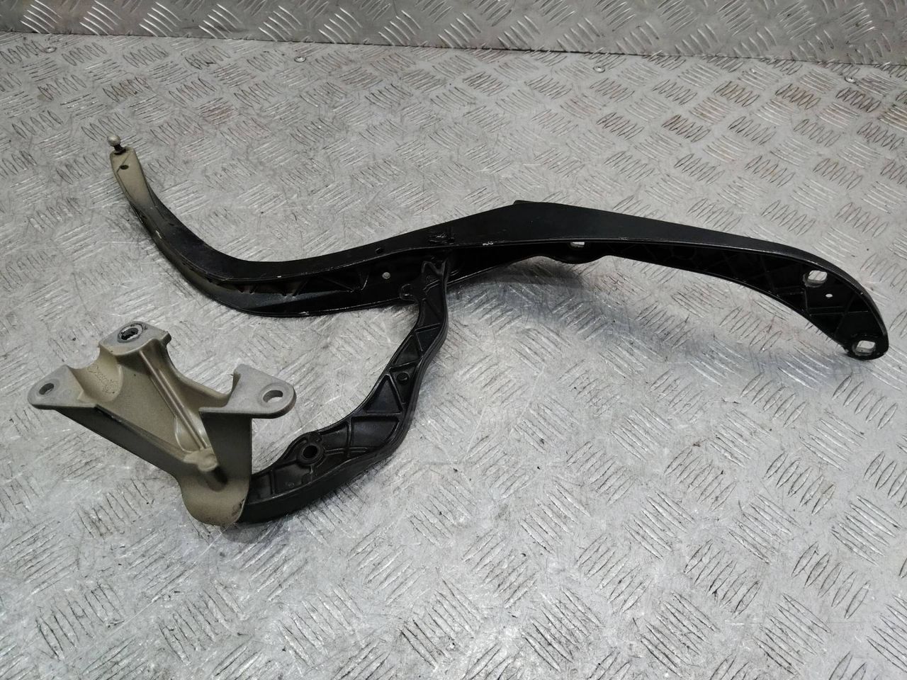 петля крышки багажника Porsche Boxster 987 2006, кабриолет, 98756155100, 98756157100