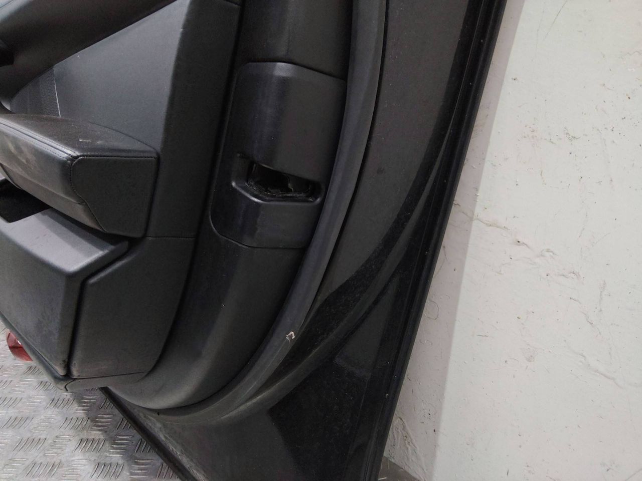замок двери передней правой Porsche Panamera 970 2011