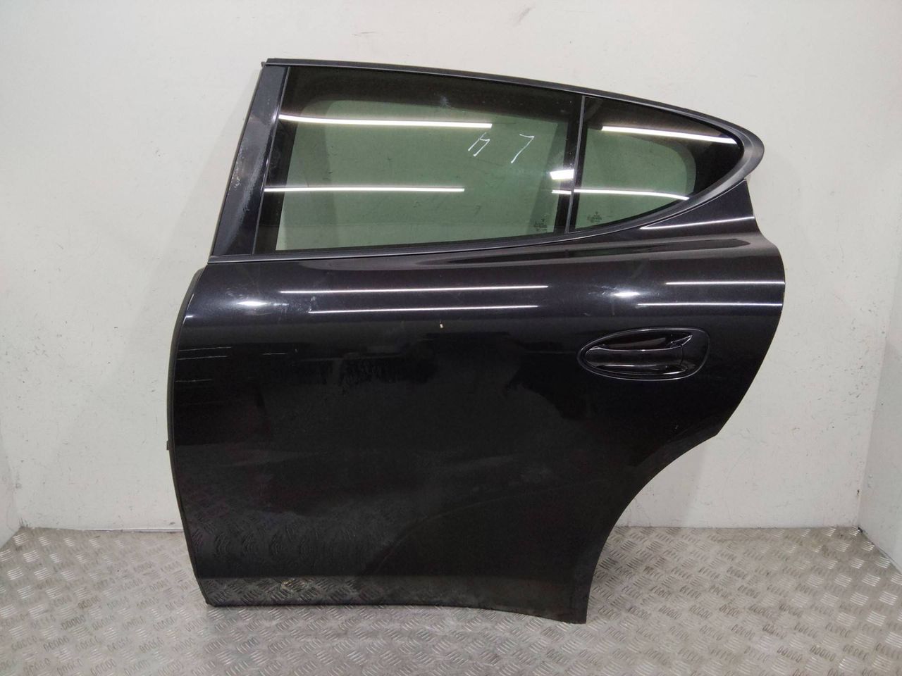 дверь задняя левая Porsche Panamera 970 2011