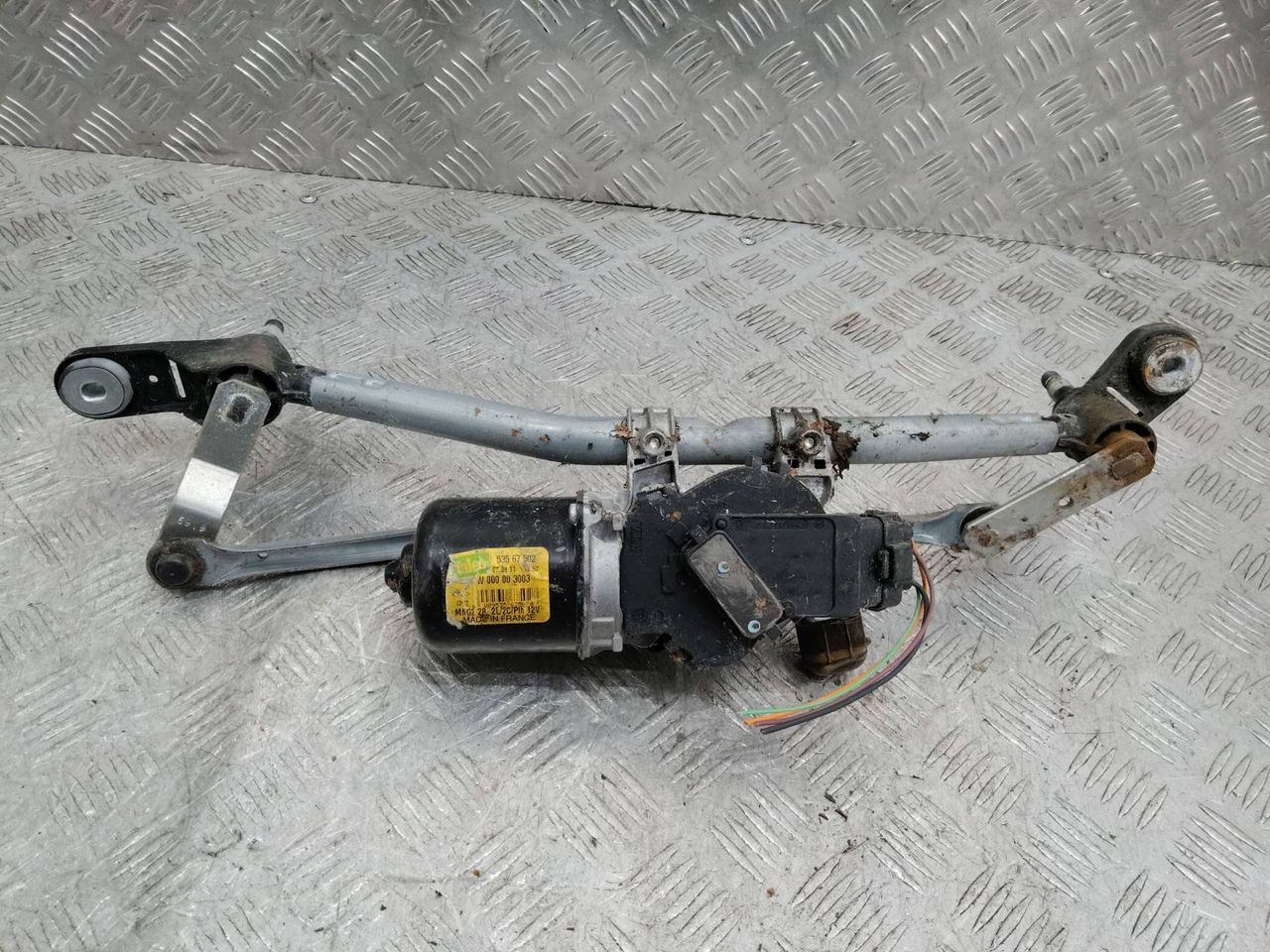 механизм стеклоочистителя (трапеция дворников) Renault Clio 3 поколение 2009, 8200268931