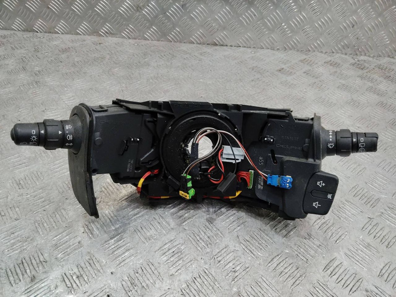 переключатель подрулевой (стрекоза) Renault Clio 3 поколение 2008, 8200906794