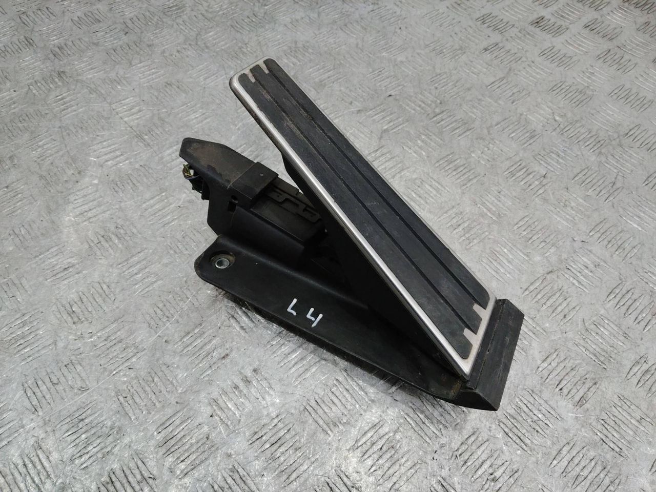 педаль Porsche Panamera 970 2011, 3.0 л., дизель, 99742302101