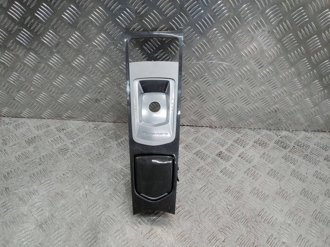 Декоративная накладка центральной консоли Porsche Panamera 970 2011, 97055335100
