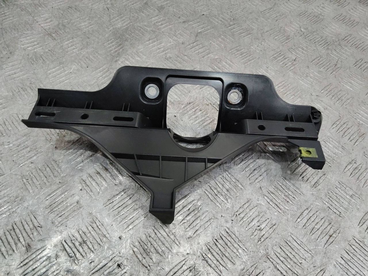 кронштейн (крепление) Porsche Panamera 970 2011, 97055547800