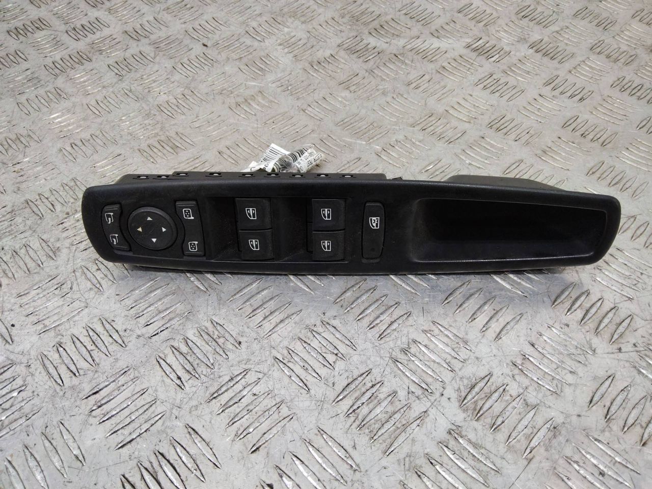 блок управления стеклоподъемниками Renault Scenic 3 поколение 2009, 809610017R