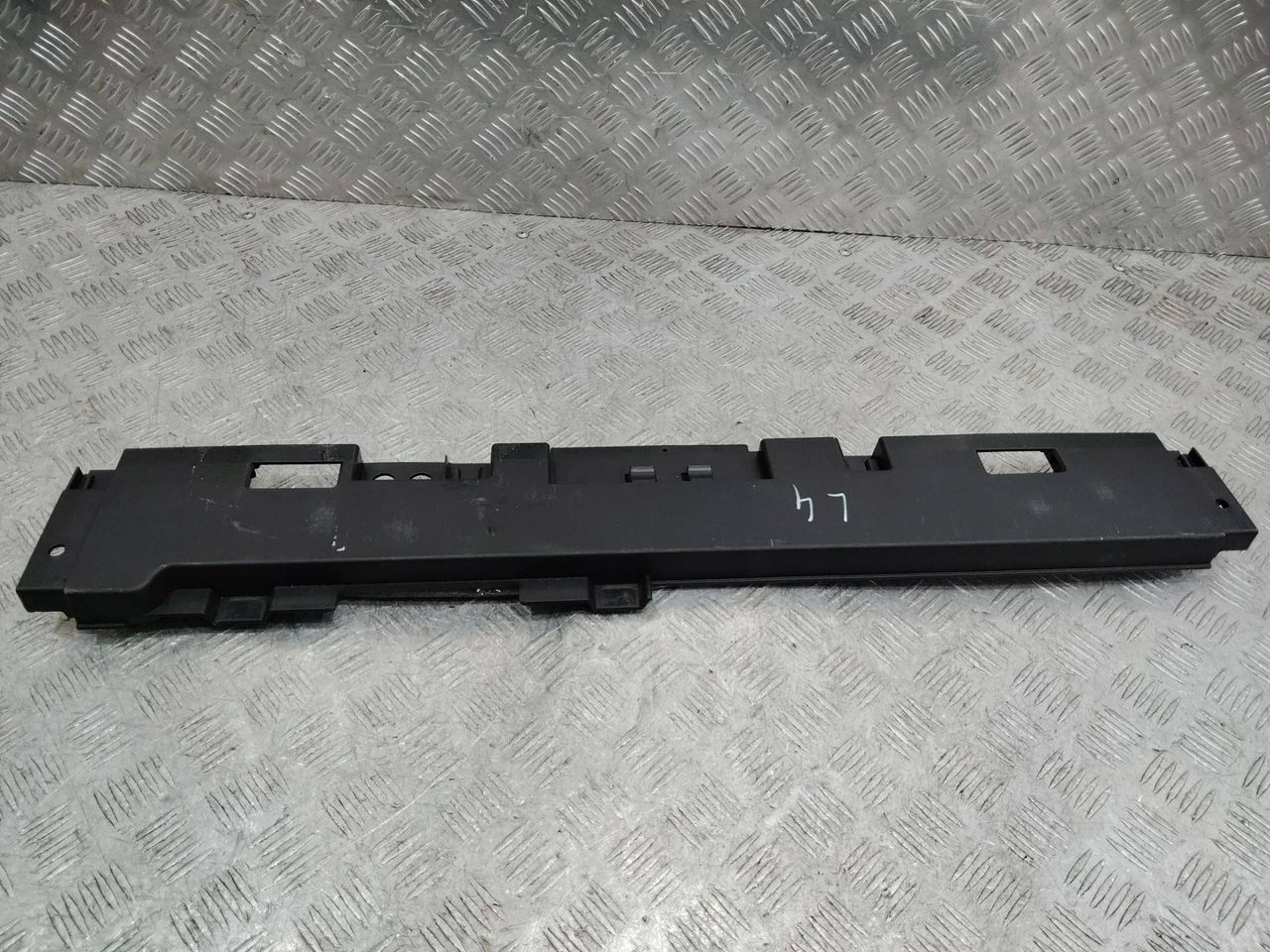 кронштейн (крепление) Porsche Panamera 970 2011, 97055141502