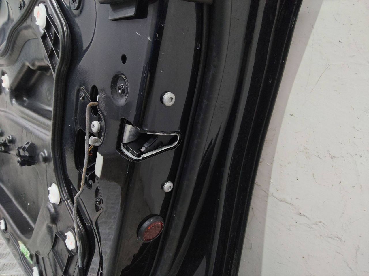 замок двери передней правой BMW 7 серия F01/F02 2012