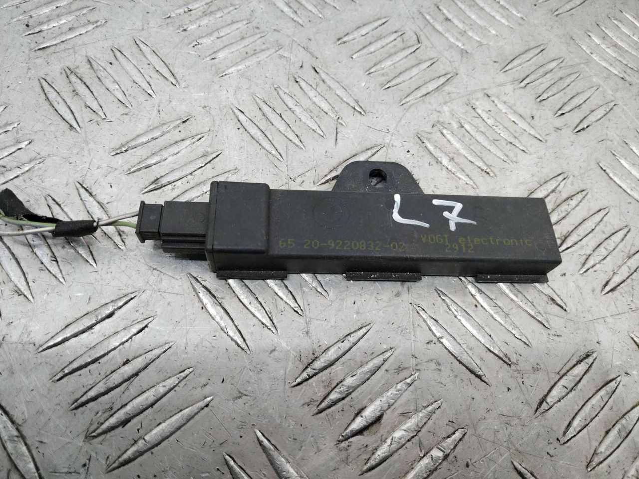 антенна BMW 7 серия F01/F02 2012, 3.0 л., дизель, 9220832