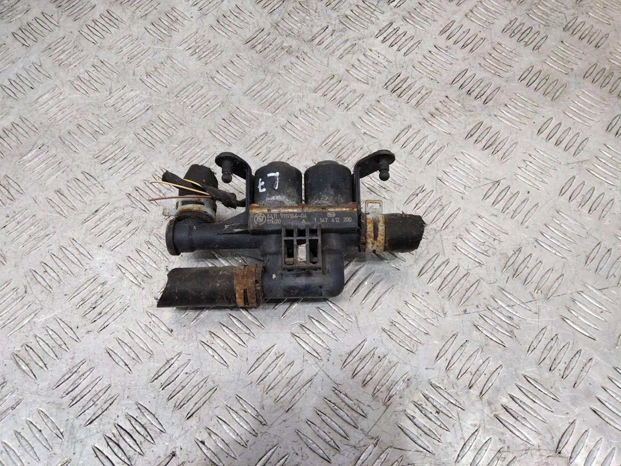 кран отопителя (печки) BMW 7 серия F01/F02 2012, 3.0 л., дизель, 9119164