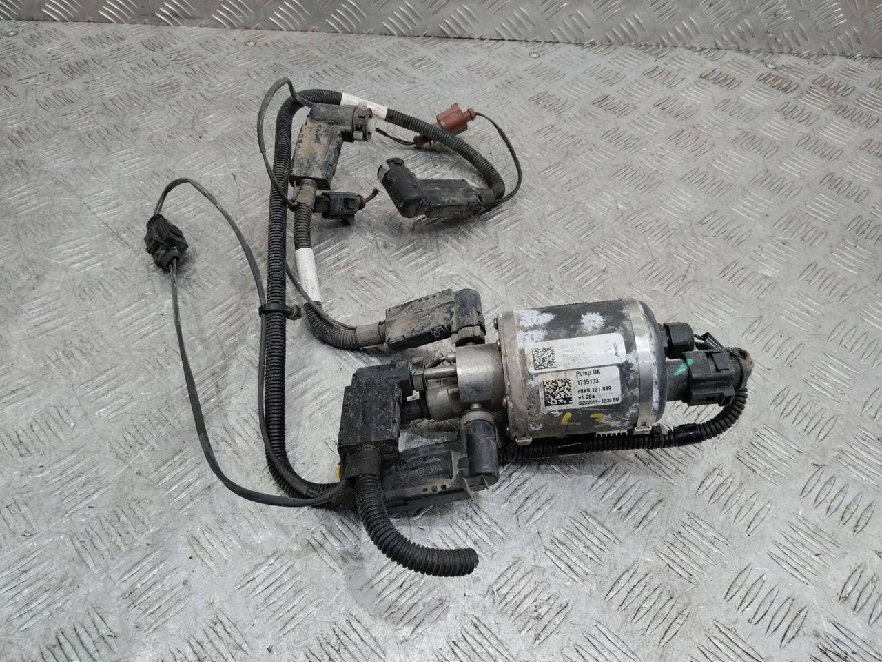 насос AdBlue Audi Q5 8R 2011, 2.0 л., дизель, 8K0131899G